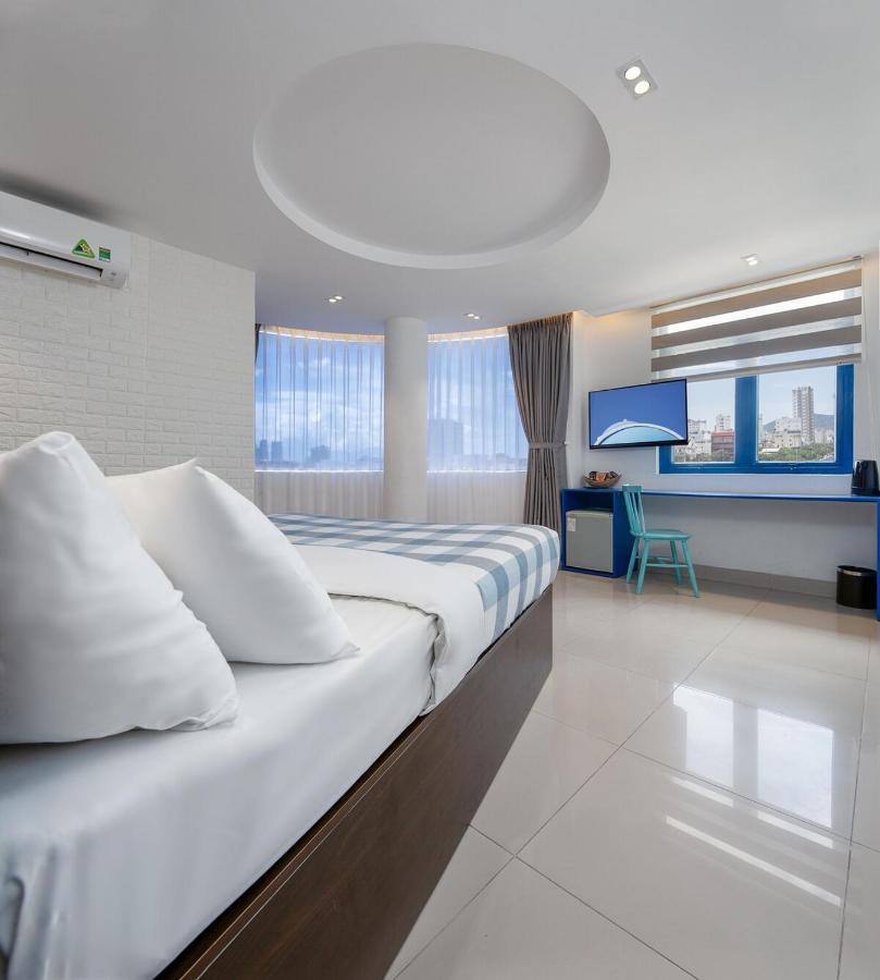 Lucia Beach Hotel ダナン市 エクステリア 写真
